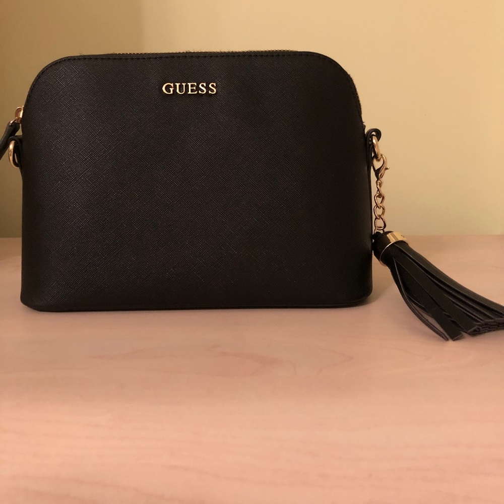 New Guess Black Crossbody Handbag w/ Tassel &  Inner & Outer Zipper